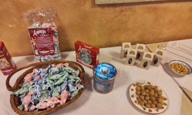 U Vrsaru otvoren Tjedan talijanske kuhinje u svijetu slatkim bratimljenjem vrsaranskih amareta s talijanskim amaretima