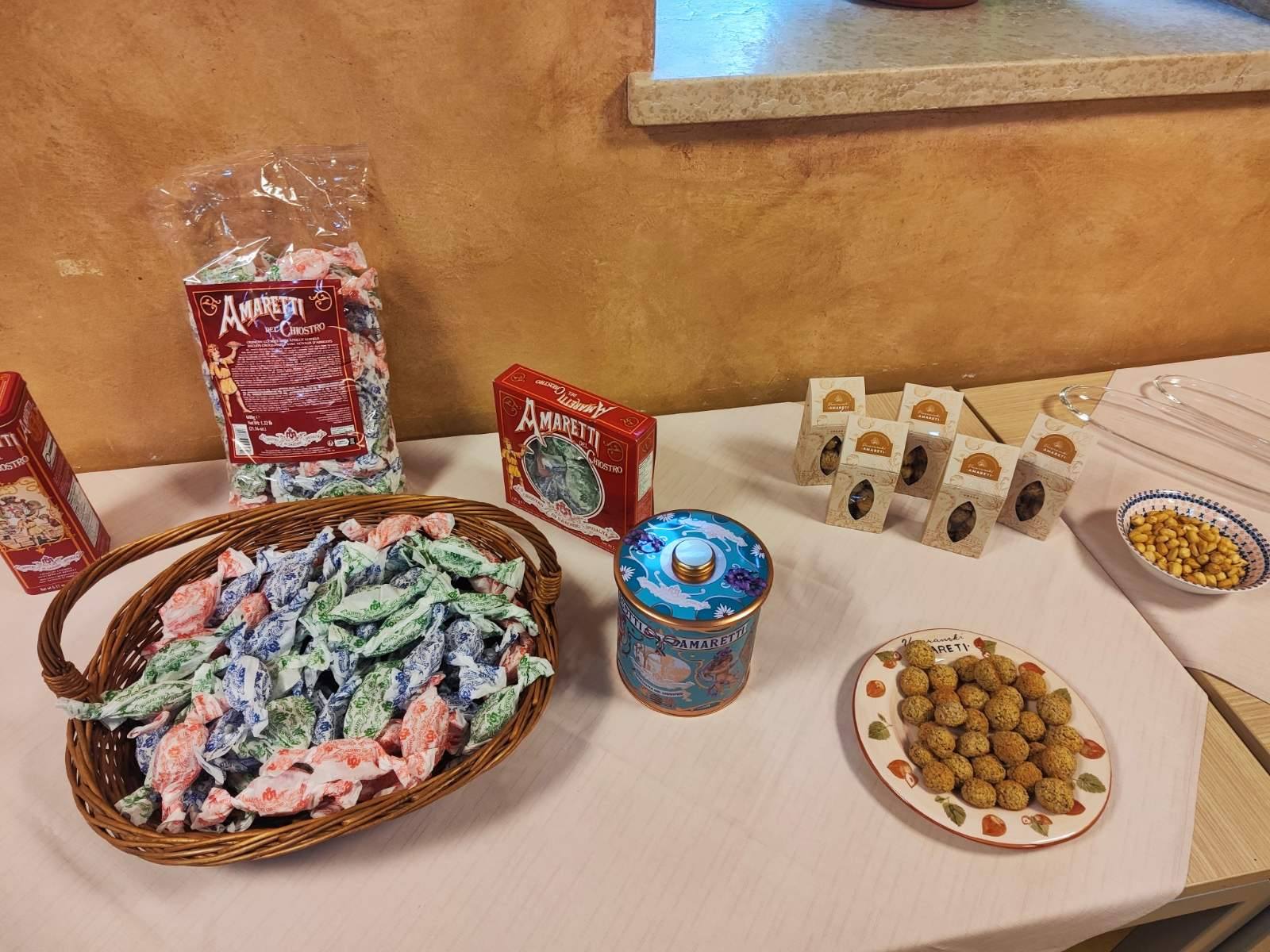 U Vrsaru otvoren Tjedan talijanske kuhinje u svijetu slatkim bratimljenjem vrsaranskih amareta s talijanskim amaretima